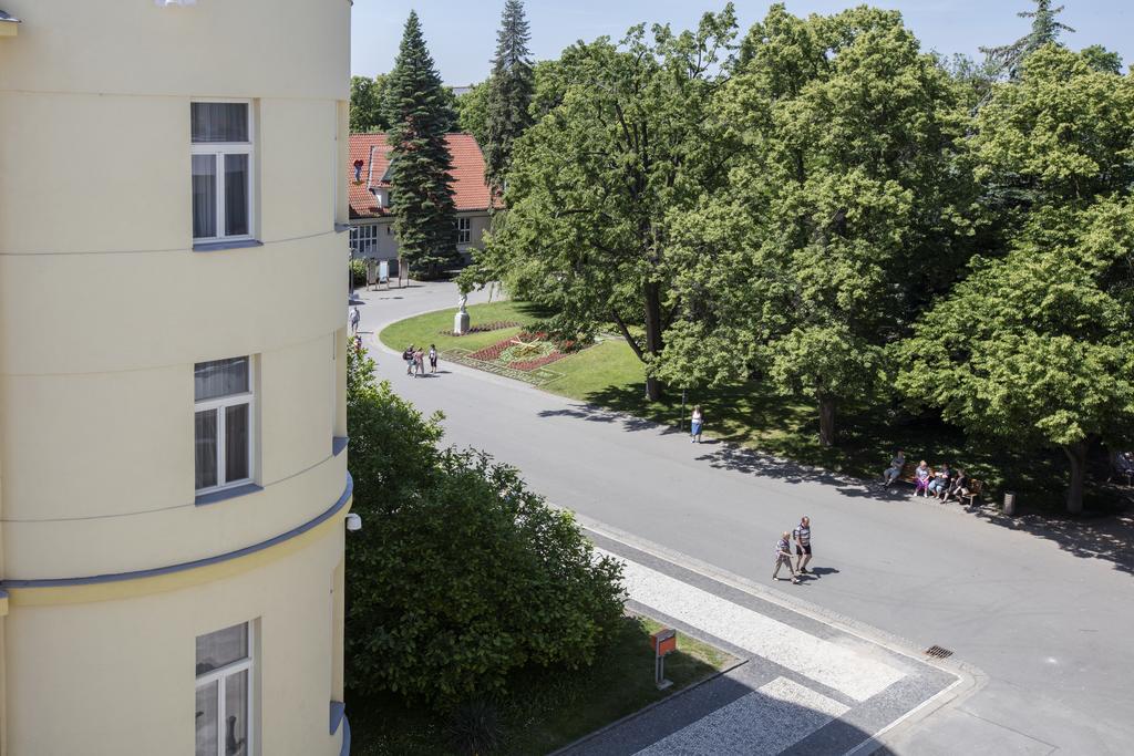 Hotel Bellevue Tlapak Poděbrady Εξωτερικό φωτογραφία