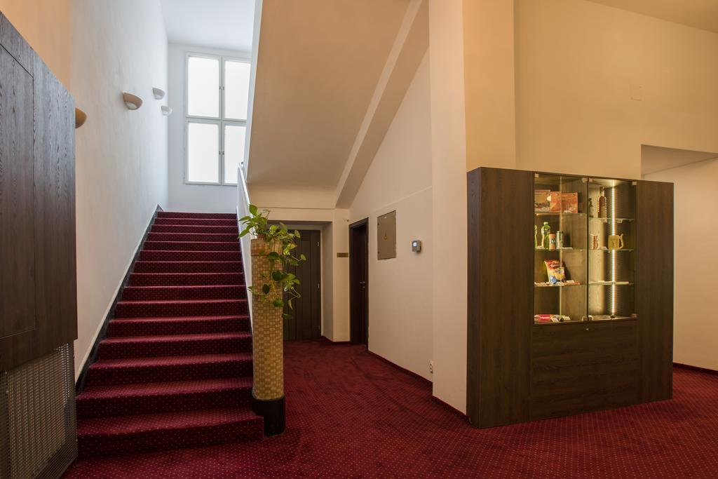 Hotel Bellevue Tlapak Poděbrady Εξωτερικό φωτογραφία